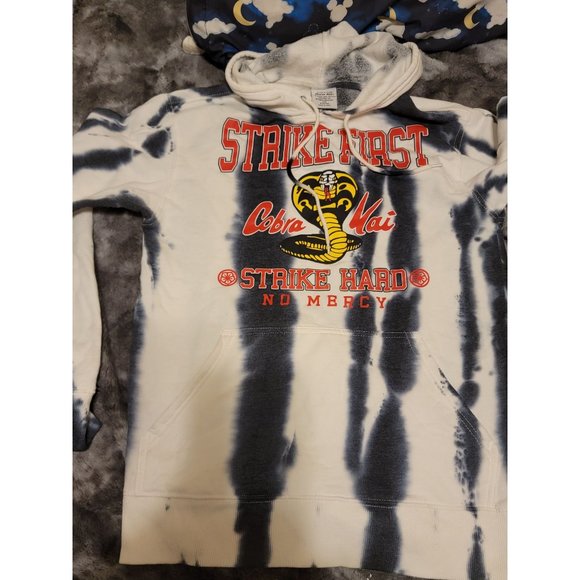 Small Bioworld Cobra Kai Hoodie - Picture 1 of 6